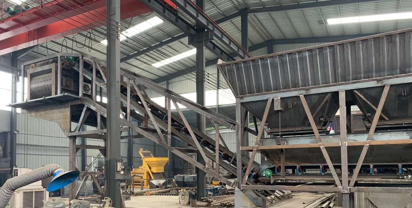 輝宏臥式水泥倉(cāng) 輝宏臥式水泥倉(cāng)